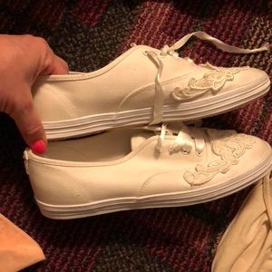 Keds Shoes - White canvas lace decal Keds Keds Shoes - White canvas lace decal Keds